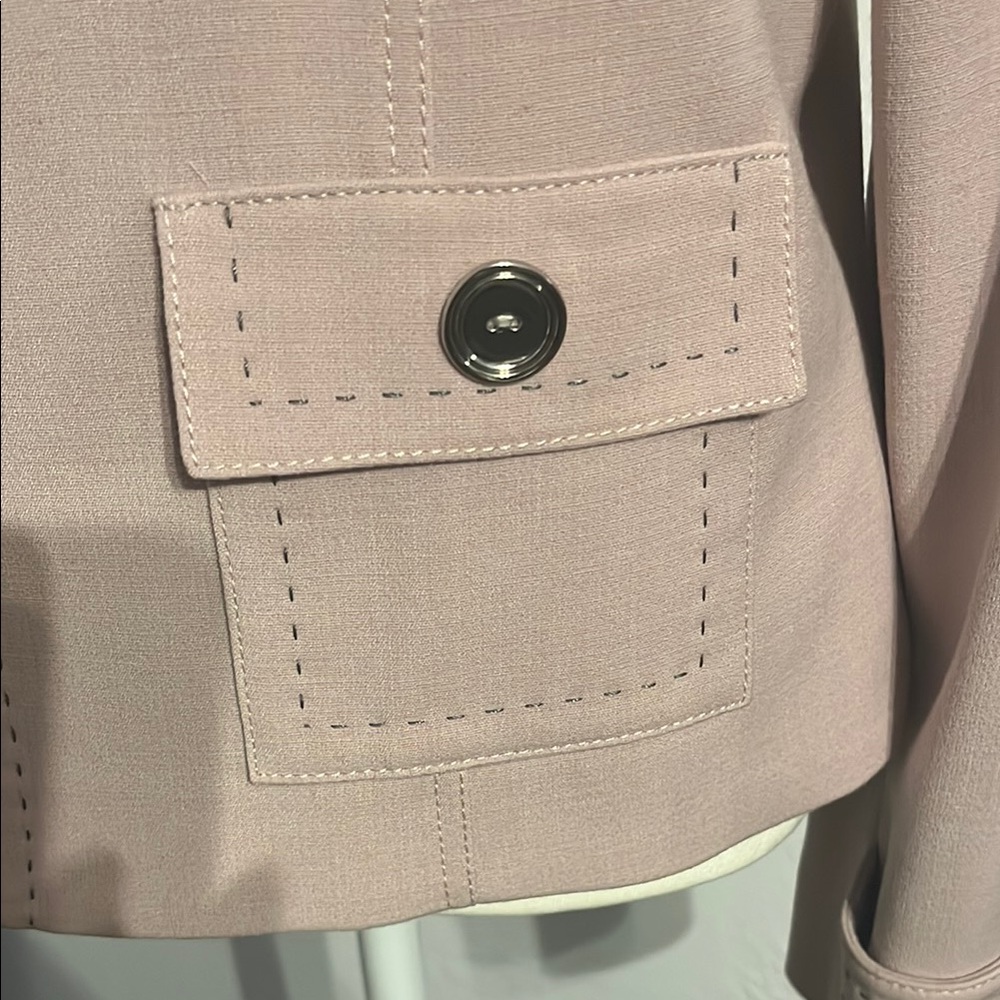 Tahari Arthur S Levine PinkTailored Blazer with Pointed Collar Sz 8 - Picture 3 of 9